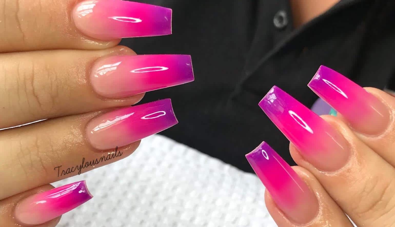 pink ombre nails. 