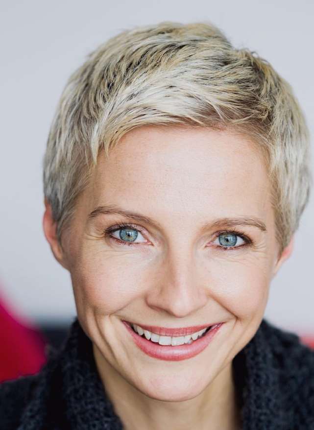 short hairstyles for women over 50