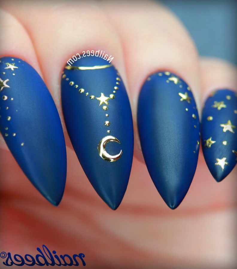 royal blue stars nails